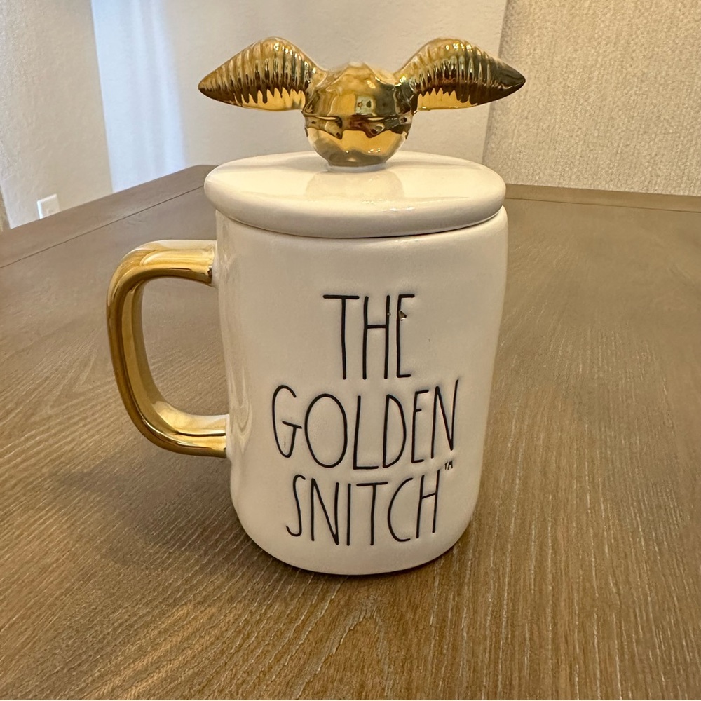Rae Dunn Harry Potter Double Sided‎ Golden Snitch Mug With Topper - Picture 2 of 4